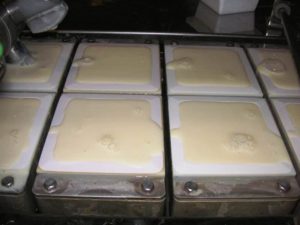 泡抜けの良い低粘度豆乳充填